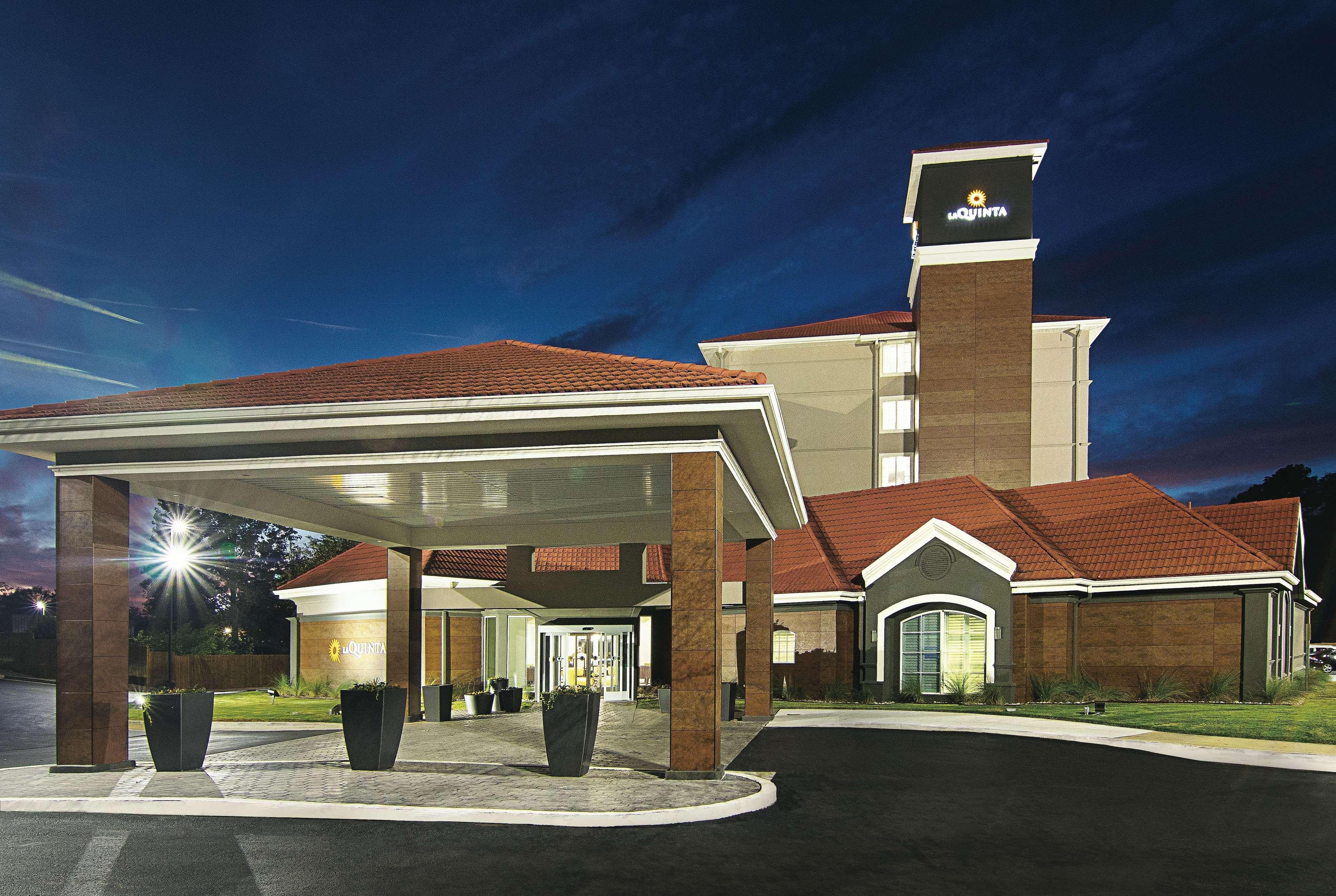 La Quinta By Wyndham Atlanta Conyers Hotel Exterior foto