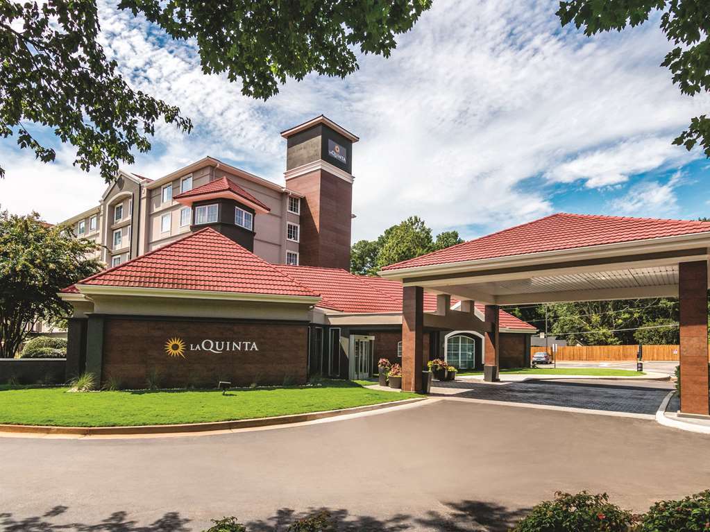 La Quinta By Wyndham Atlanta Conyers Hotel Exterior foto