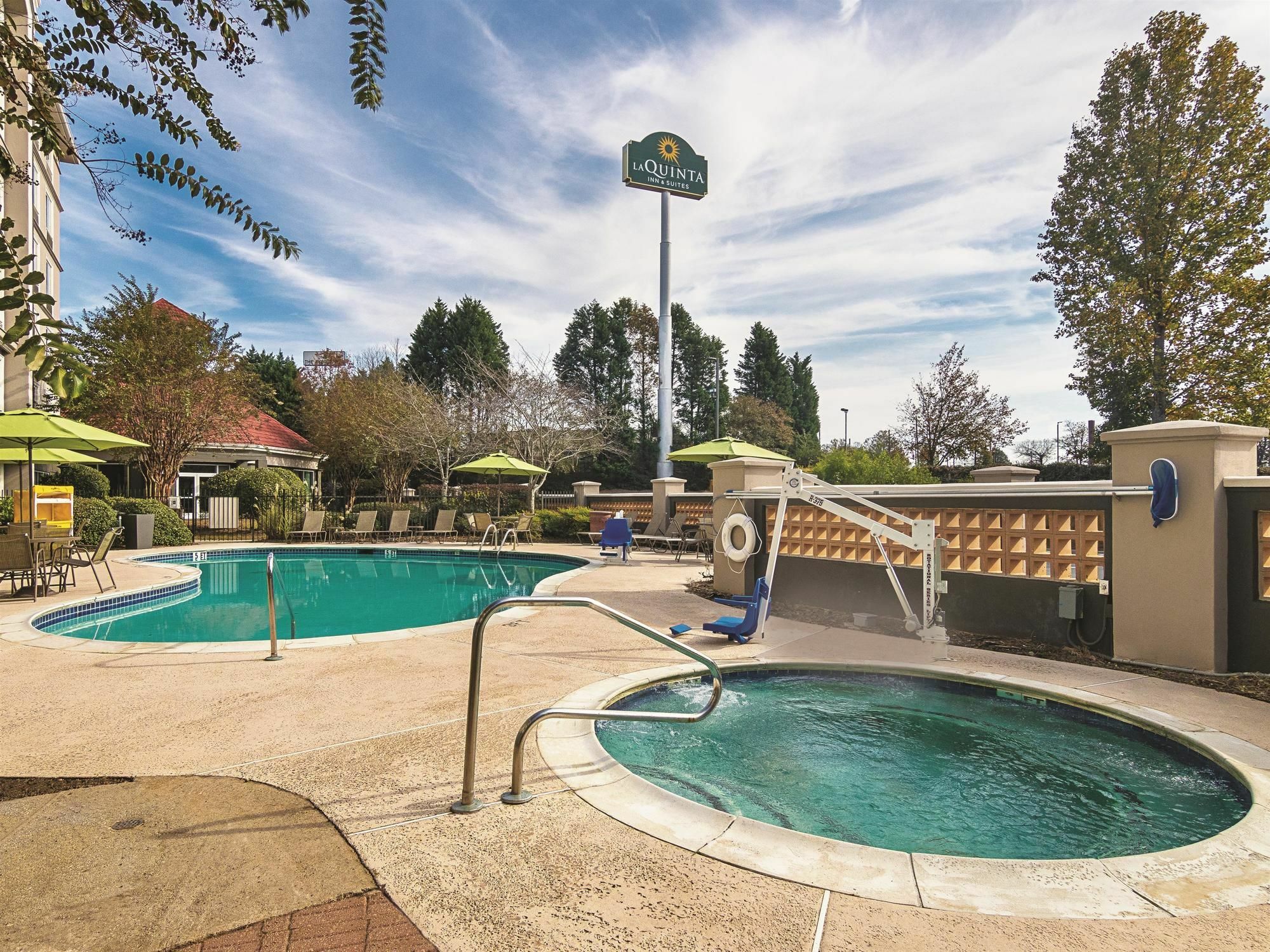 La Quinta By Wyndham Atlanta Conyers Hotel Exterior foto